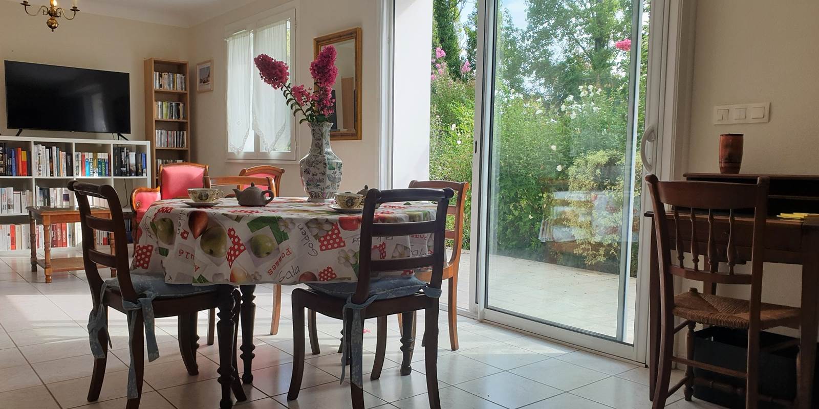 séjour- salon  et baie vitrée 2