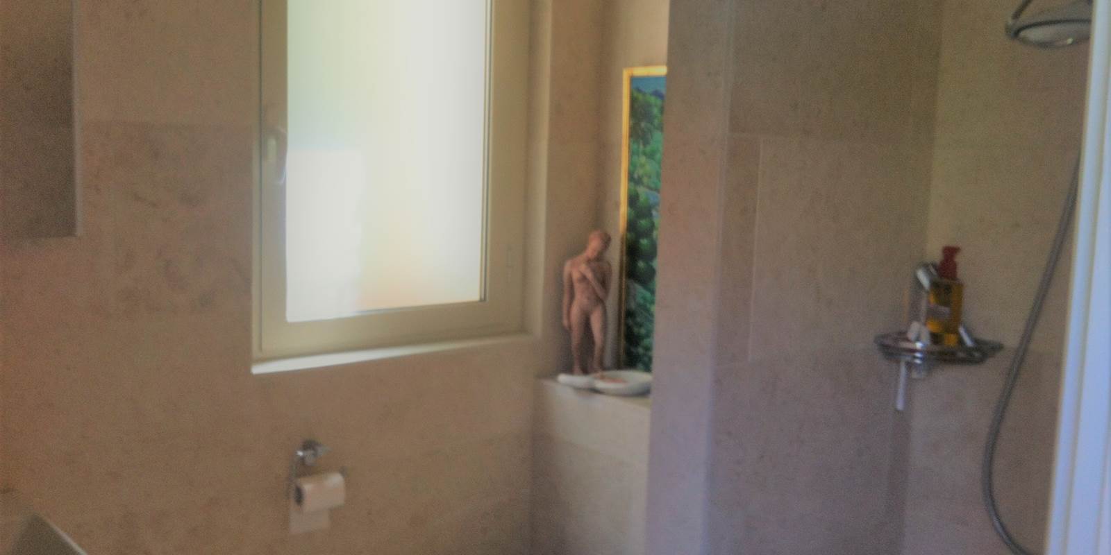 chambre croisette ,  salle douche privative