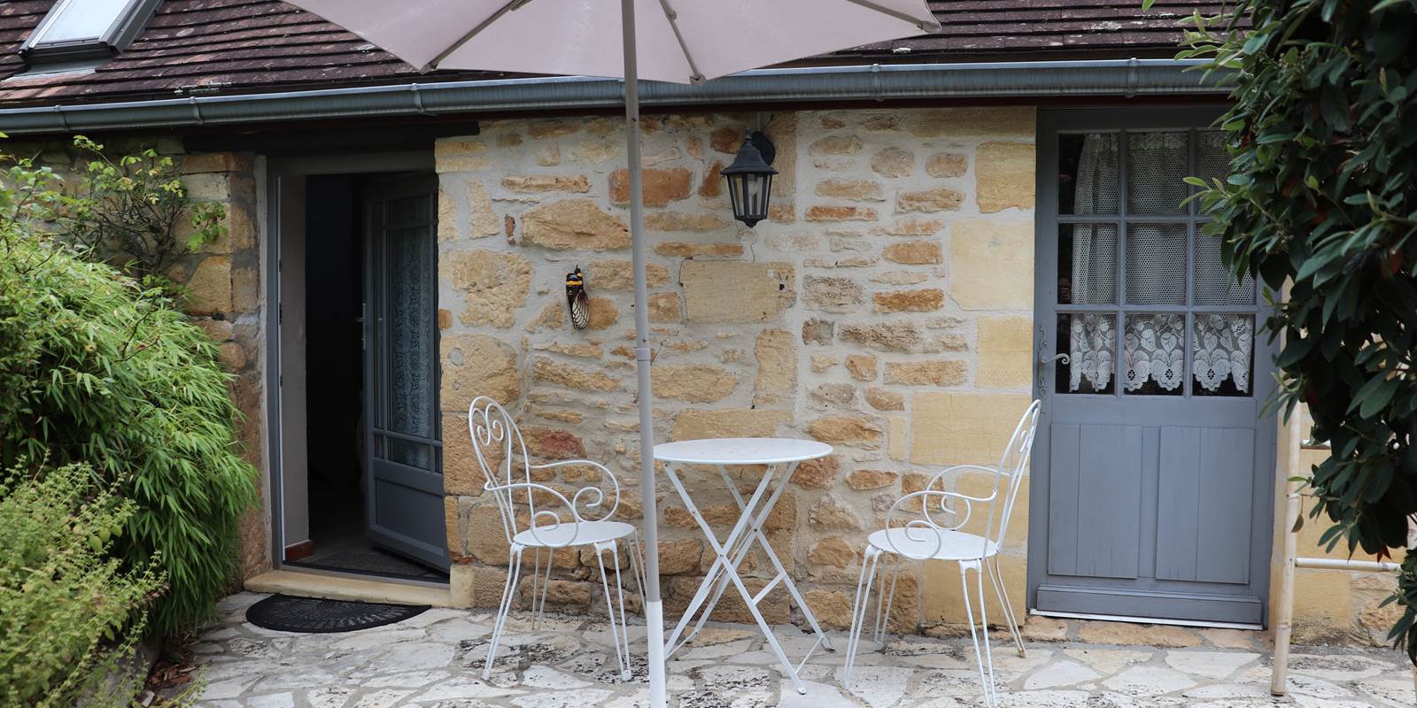 Les Charmes de Sarlat - Chambre d'hôtes Sarlat - Chambre Cèdre - Terrasse