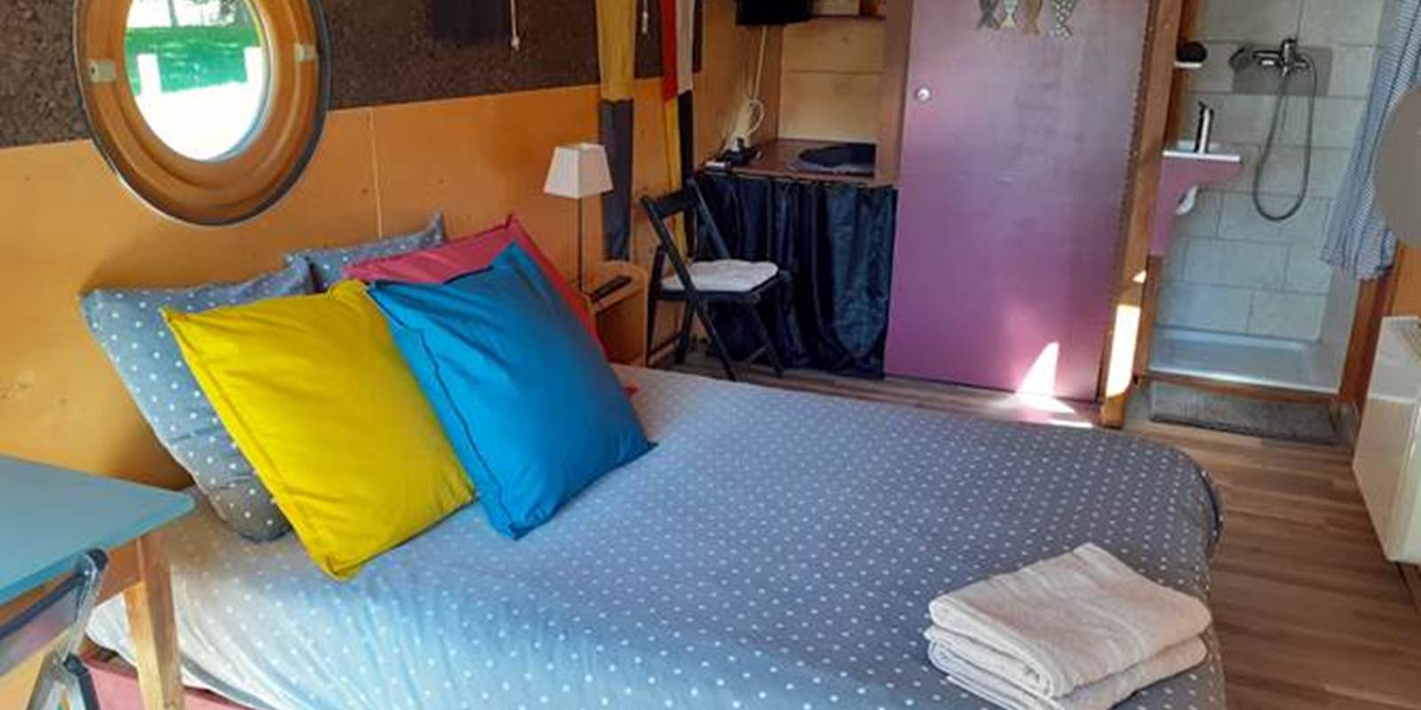 house-boat-musicarium-3