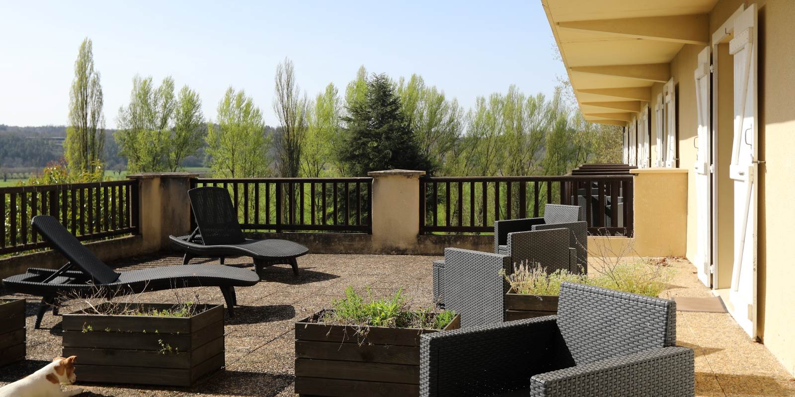Terrasse Gîte Junior Suite Annexe au RdC 29 -30 exposée sud - de 2 à 6 personnes