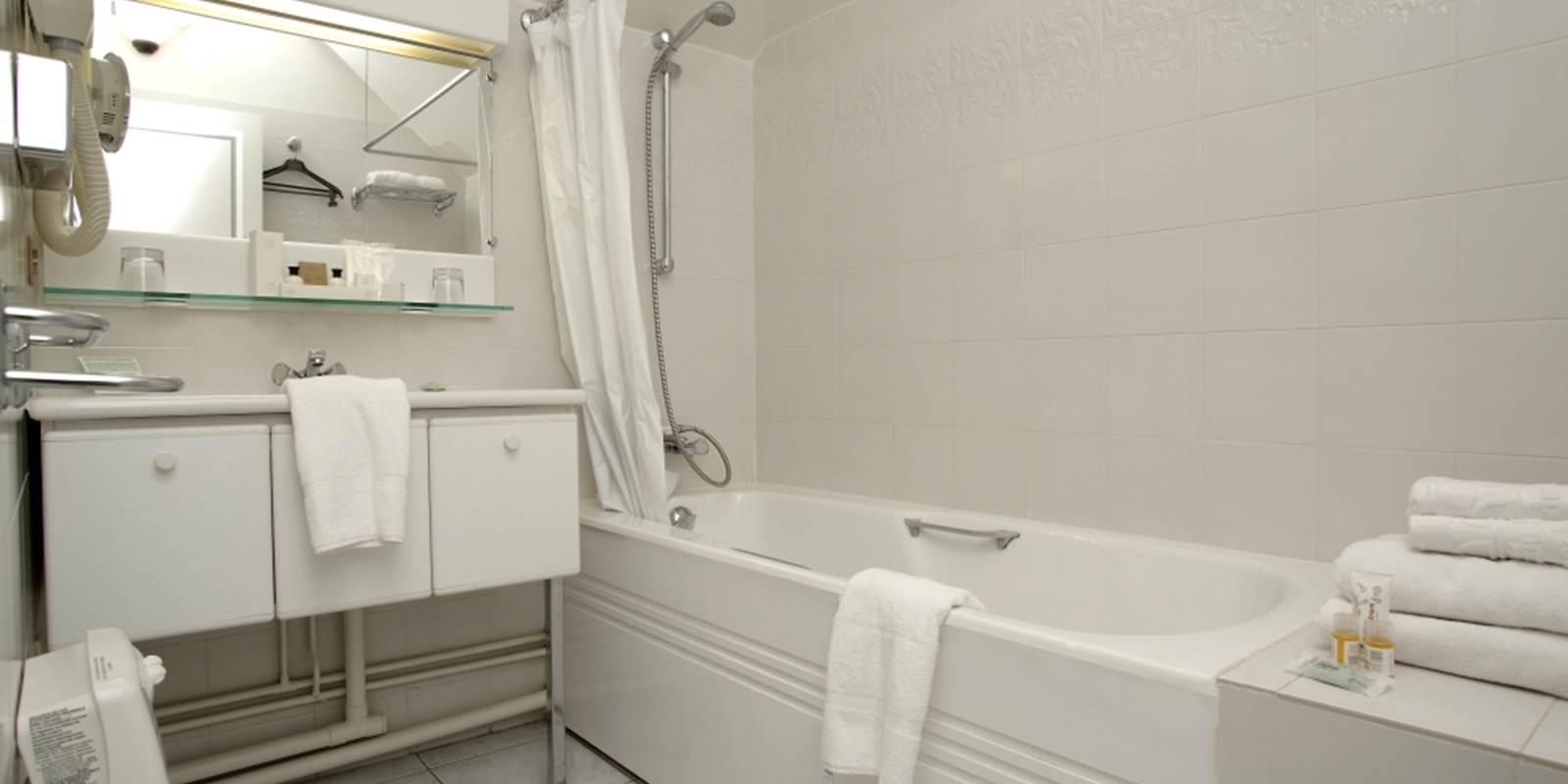 Chambres et gîtes de charme - Salle de bains type