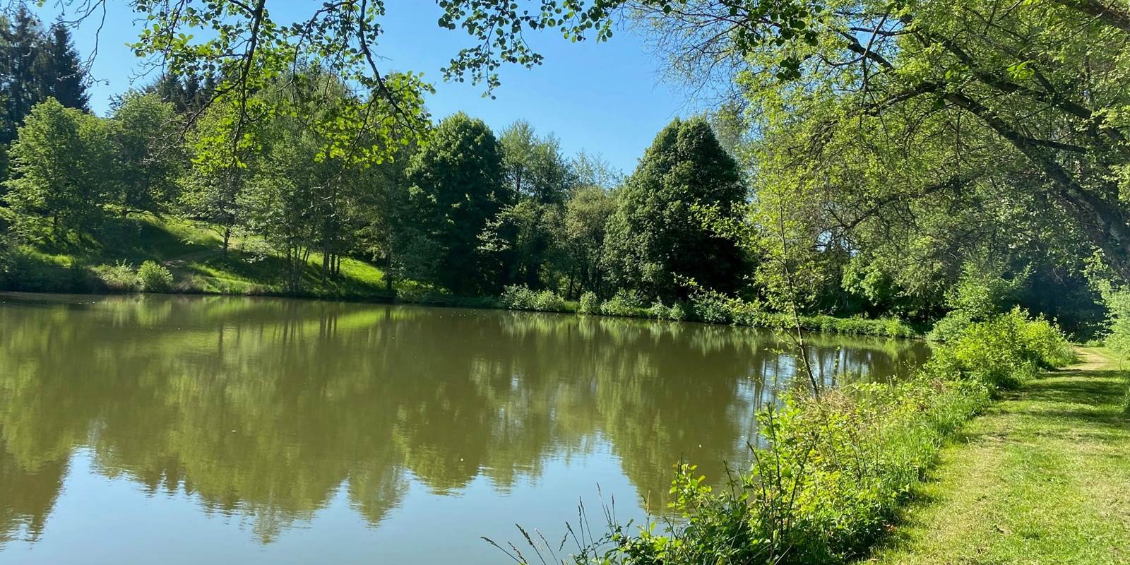 HOME CHIC DANS LES PRÉS - Lodge