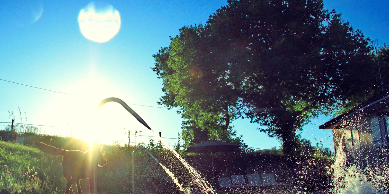 Piscine Chauffée 4 x 14 m / Volet roulant Immergé / Deux Cascades massantes