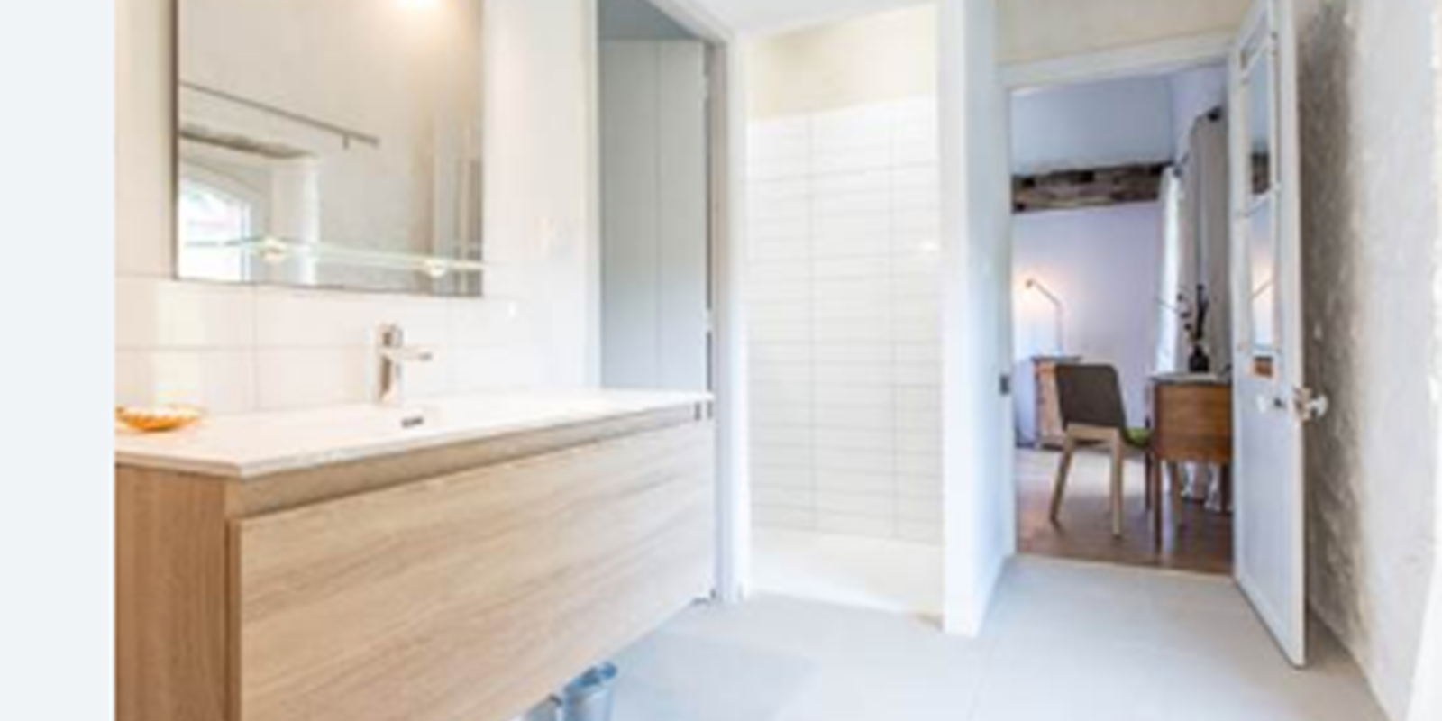 Chambre bi salle de bain