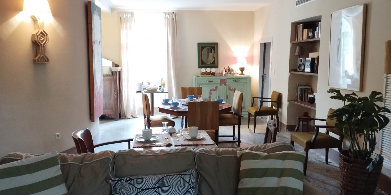 petit-déjeuner au salon