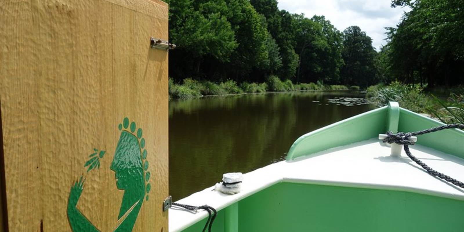 Narrow Boat Asiaq, Hébergement insolite sur l'eau