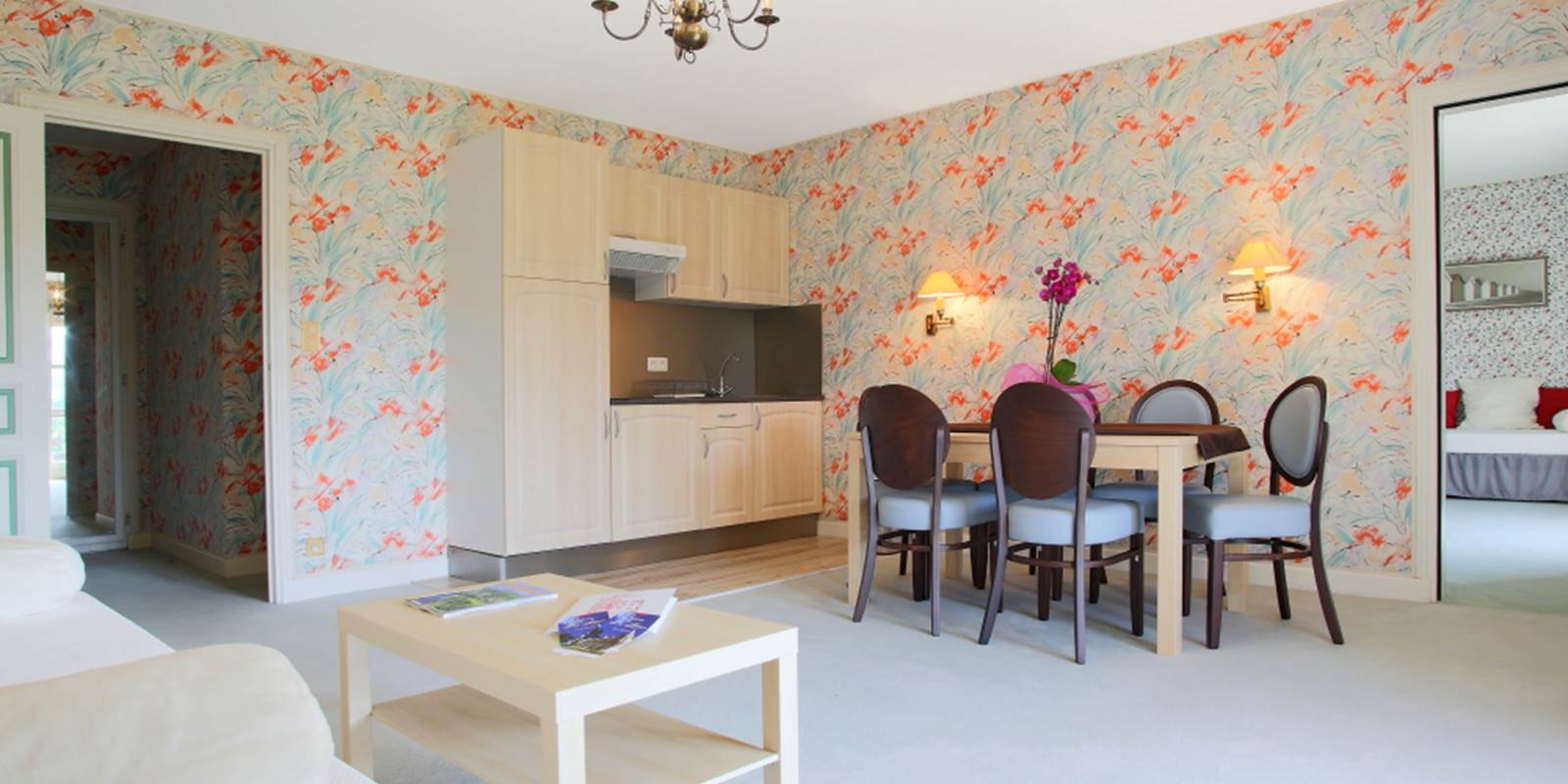 Gîte Junior Suite Gentilhommière 31-32 au 1er étage -  cuisine séjour chambre séparée -2 à 6 personnes