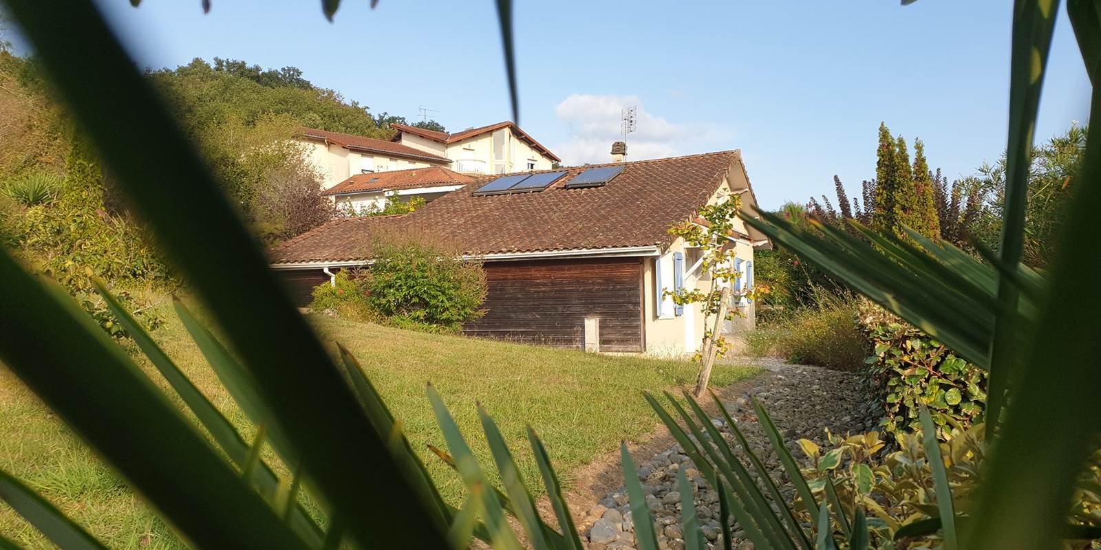 La Villa Heureuse et son grand jardin à 4mn des thermes 2