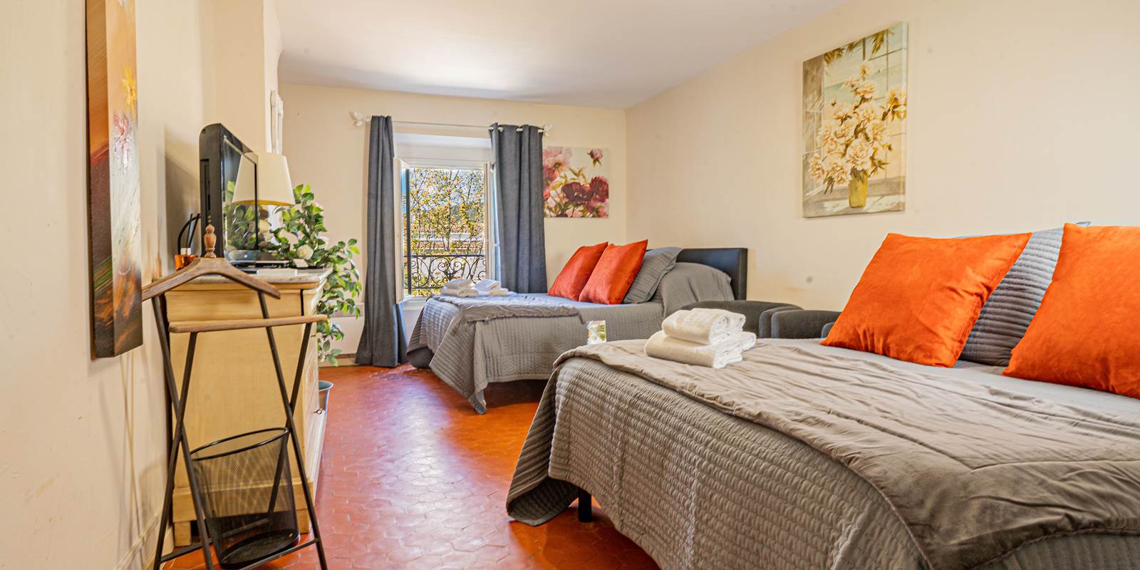 CAMELIA 1 2022 04-min