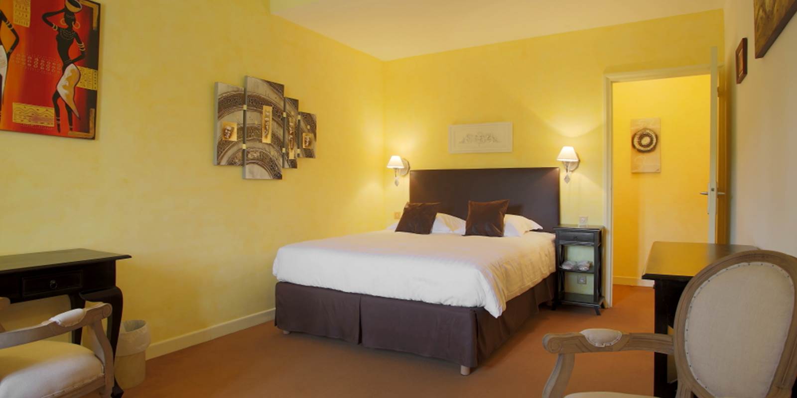 Chambre Marron ou équivalent 2 à 4 couchages au second niveau du château