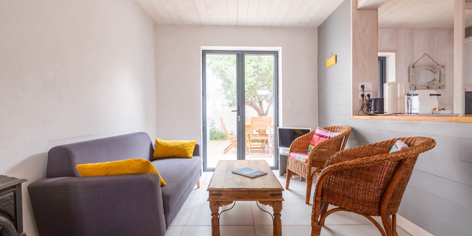 location-la-couarde-salon2