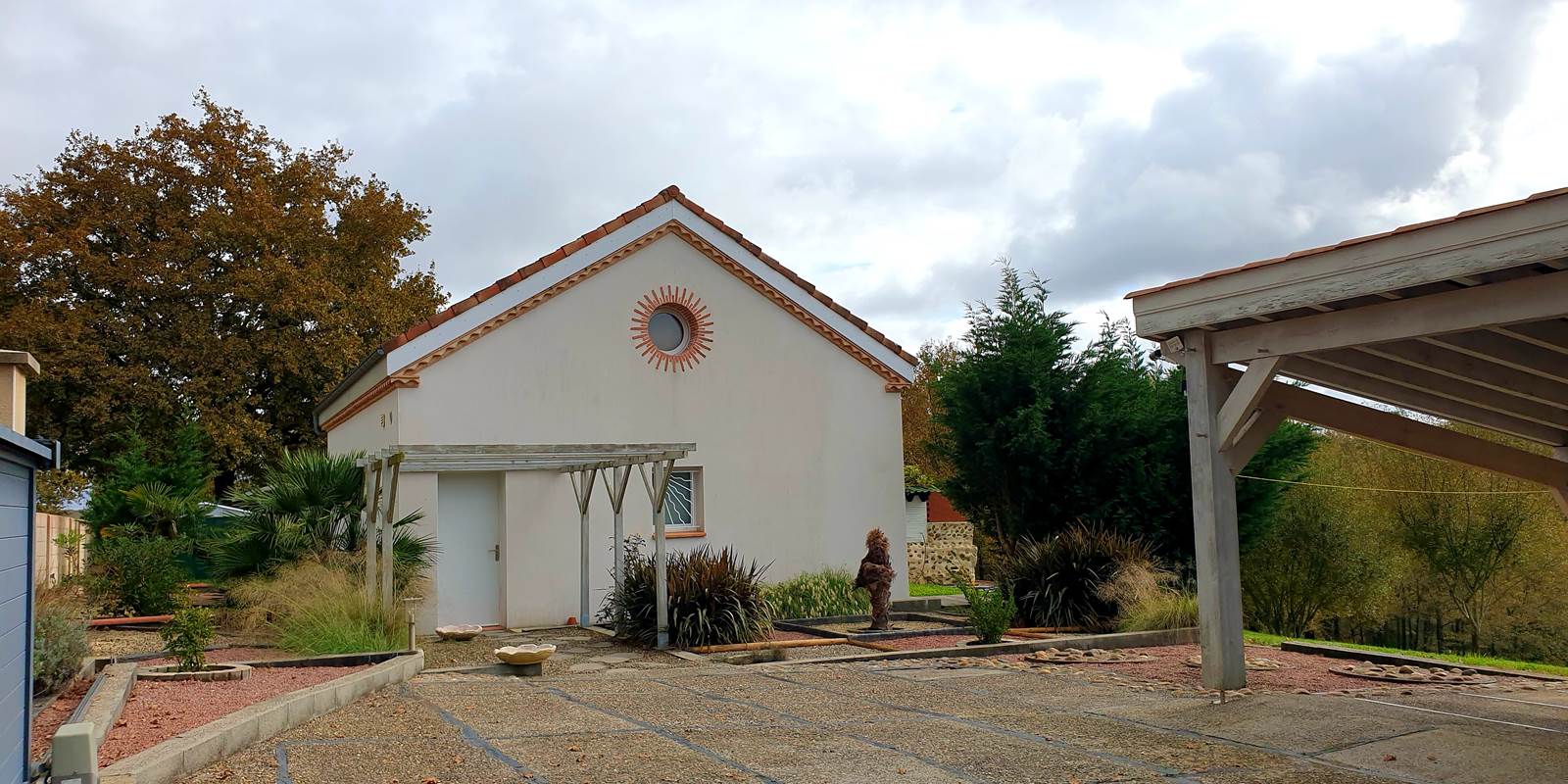 facade Est et Carport