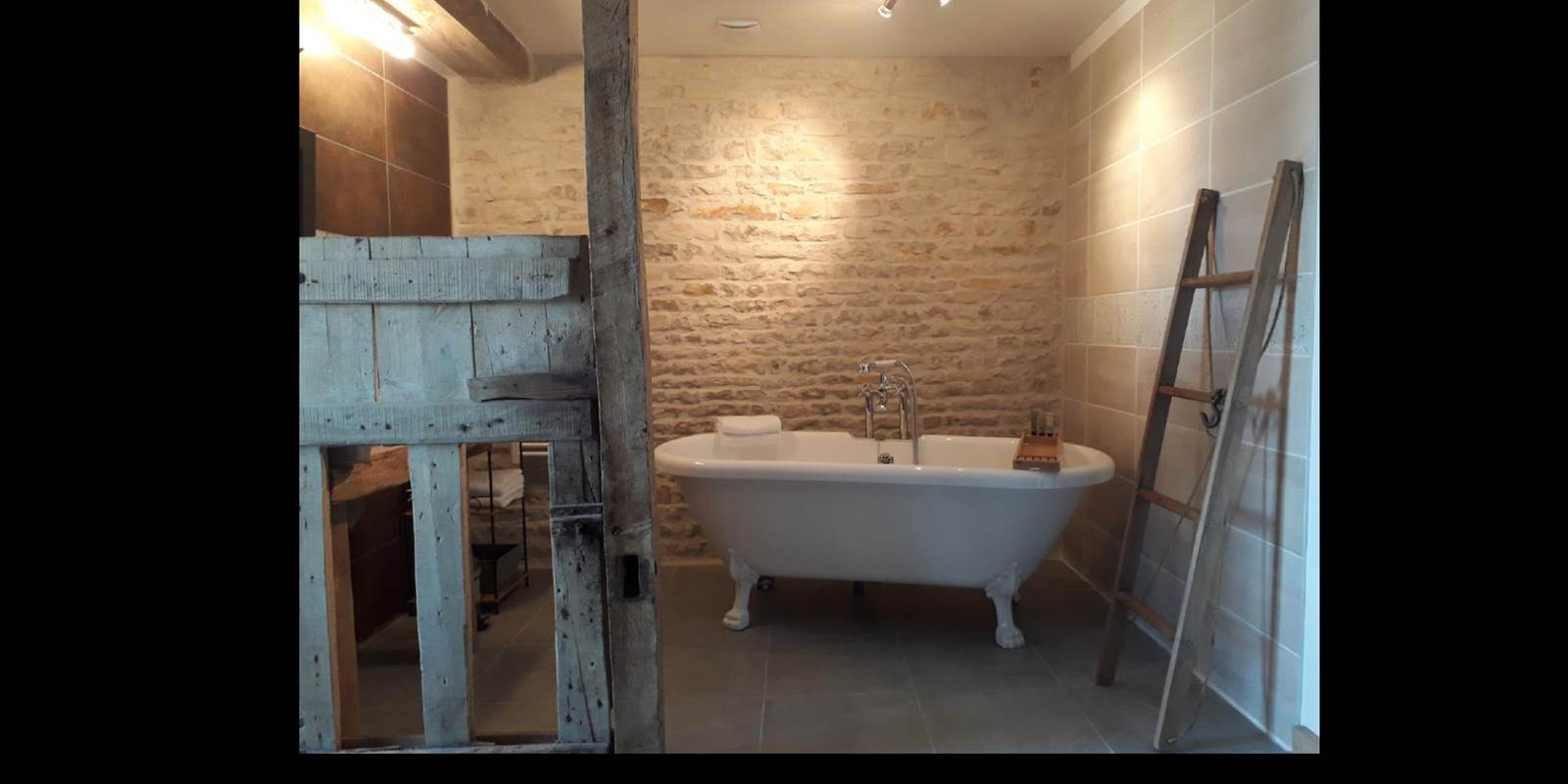 Salle de bain ouverte