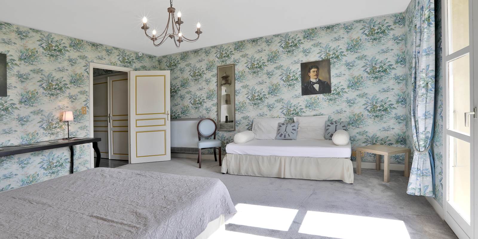 Gîte Junior Suite Gentilhommière avec Chambre accessible PMR 25 en RdC 24 -25 - 2 à 4 couchages