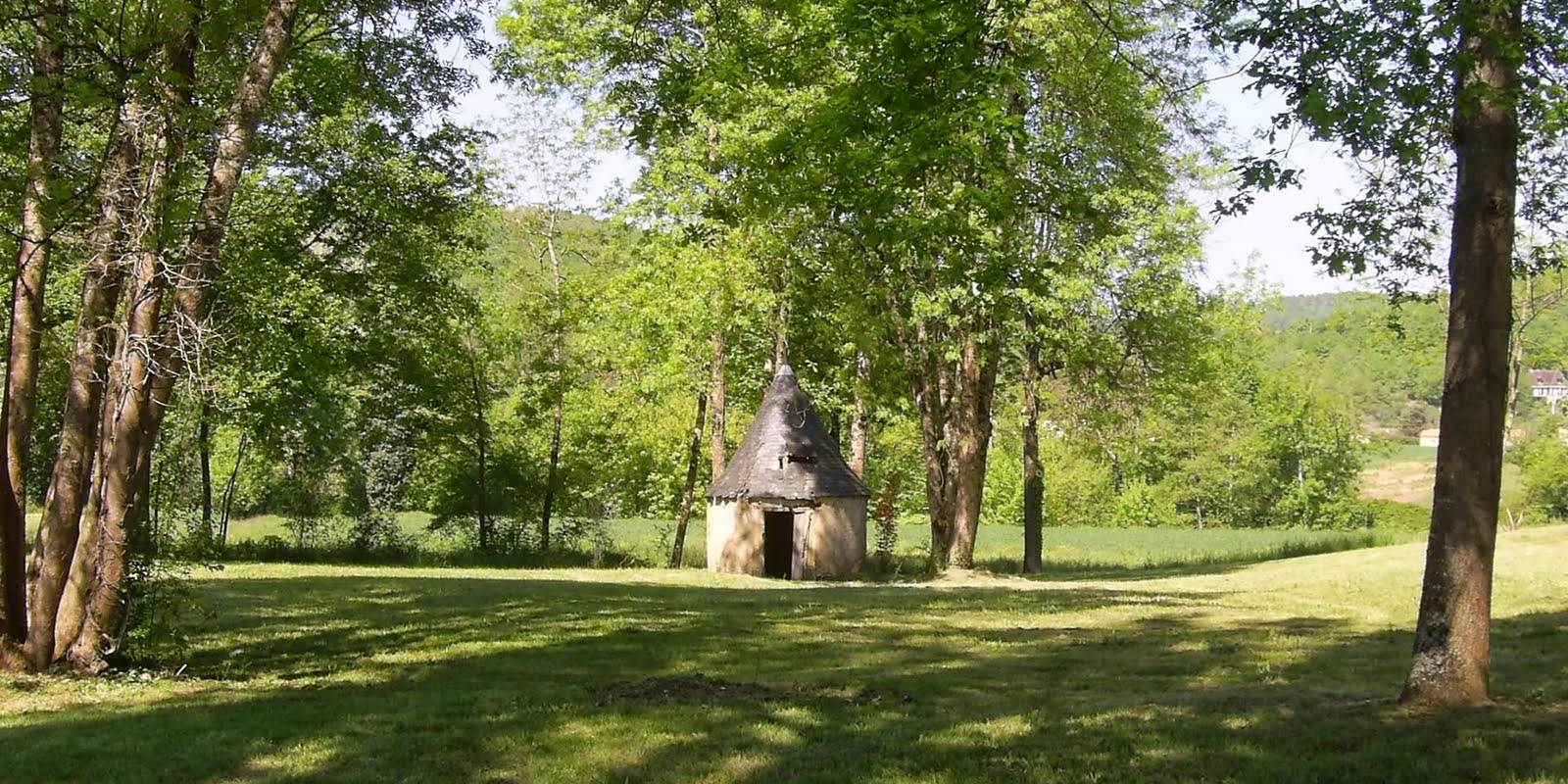 Cabane borie parc château