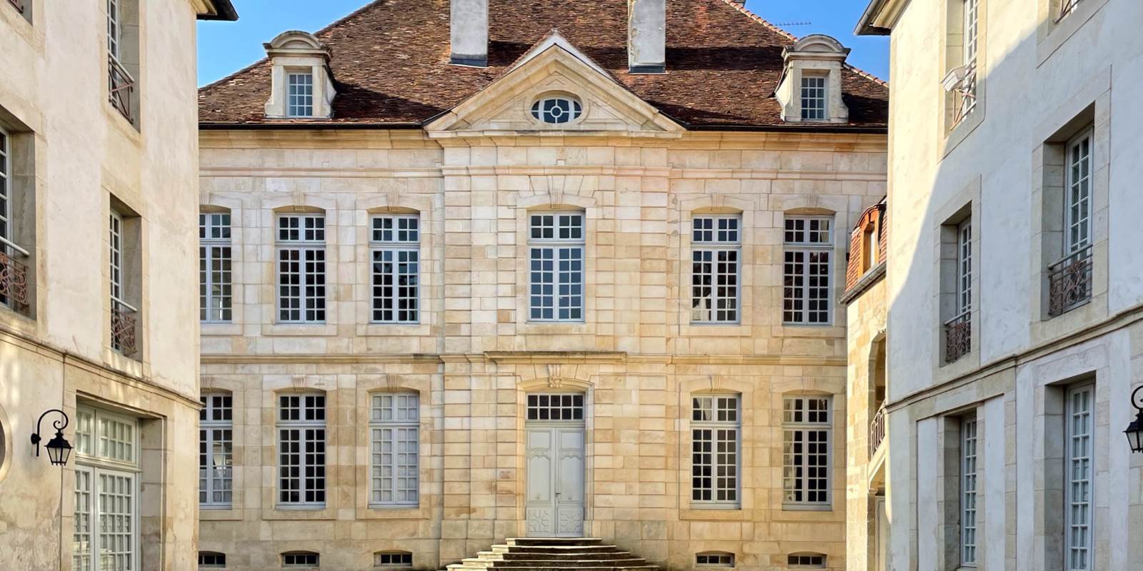 Maison_Jazey_cour_honneur