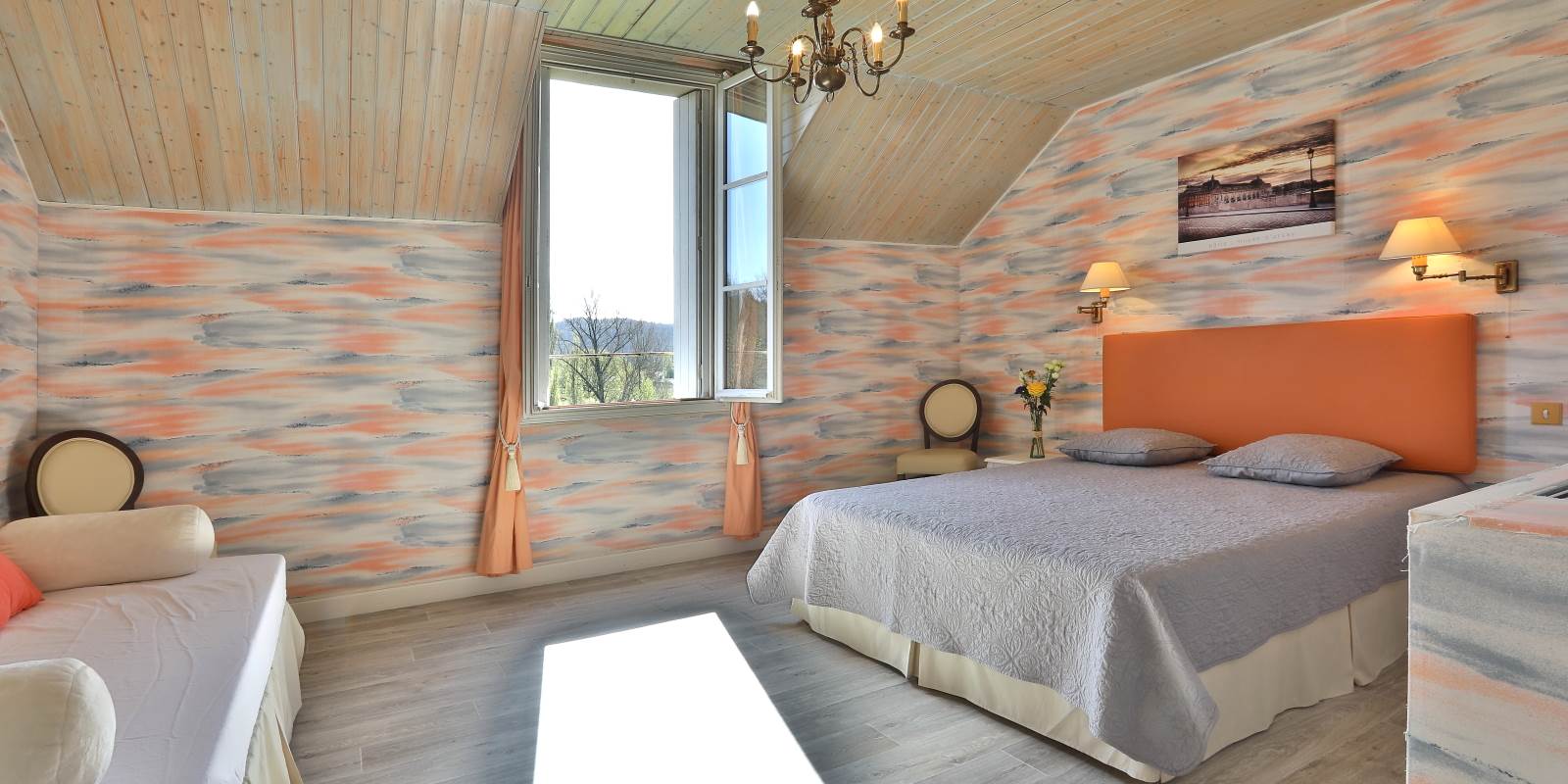 Gîte Privilège 37-39 au 2e étage Gentilhommière - Chambre 38 de 4 couchages