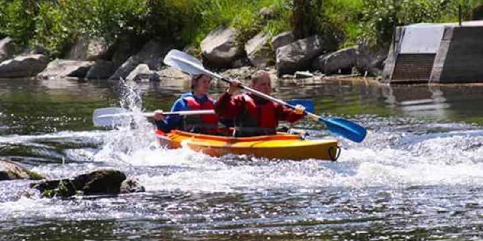 Kayak "Les Remous" à 5 ' à pied du gîte