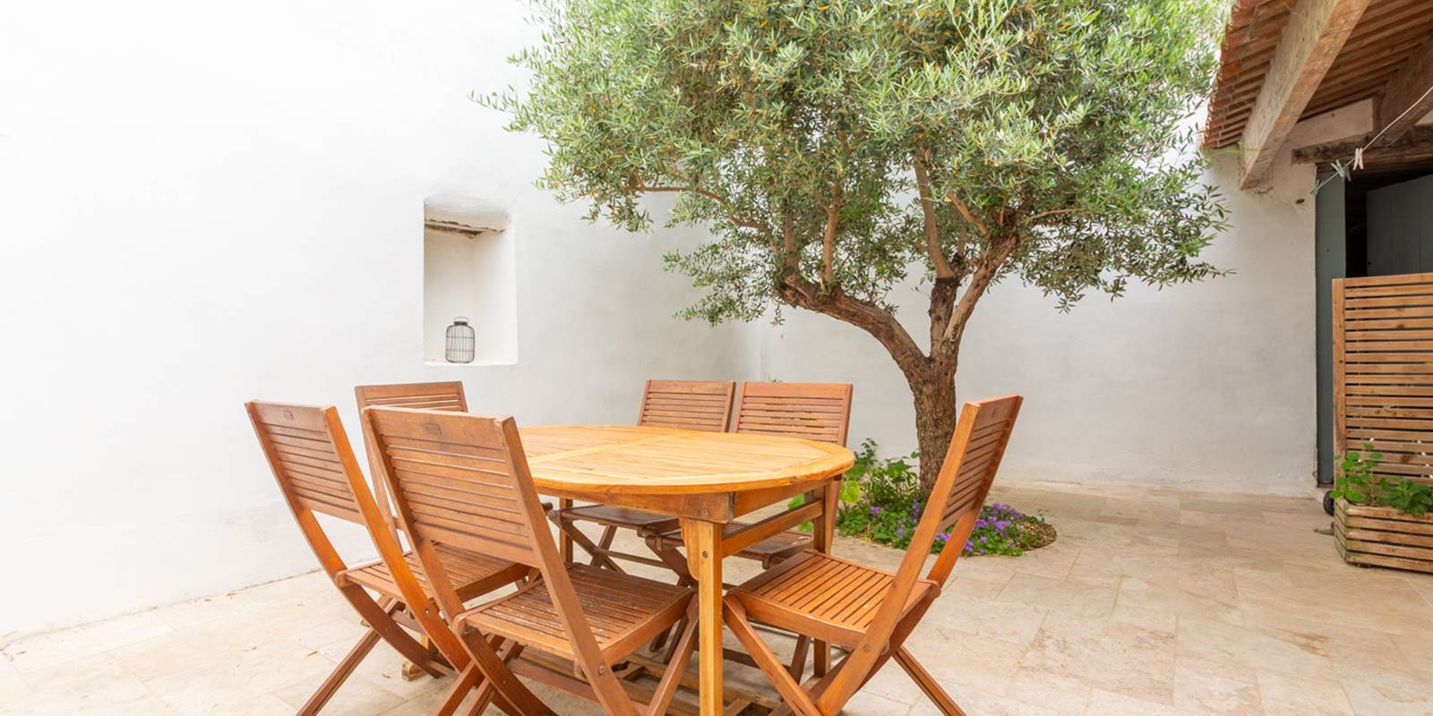 location-la couarde-patio