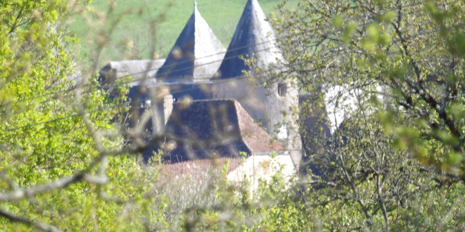 Vue de la maison sur Padirac et son château