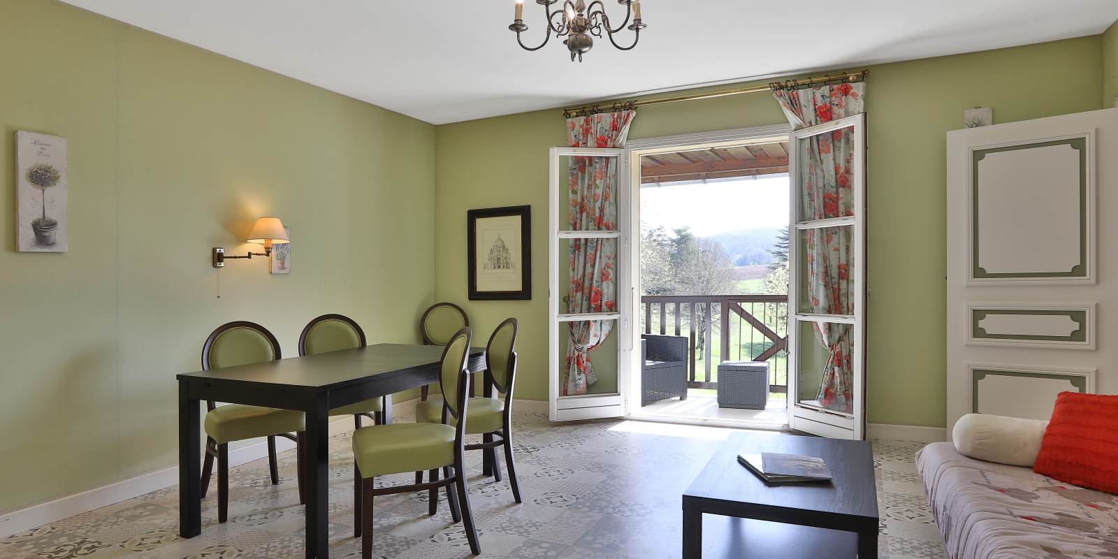 Gîte Junior Suite Gentilhommière 35-36 avec balcon au 1er étage - 2 à 6 personnes