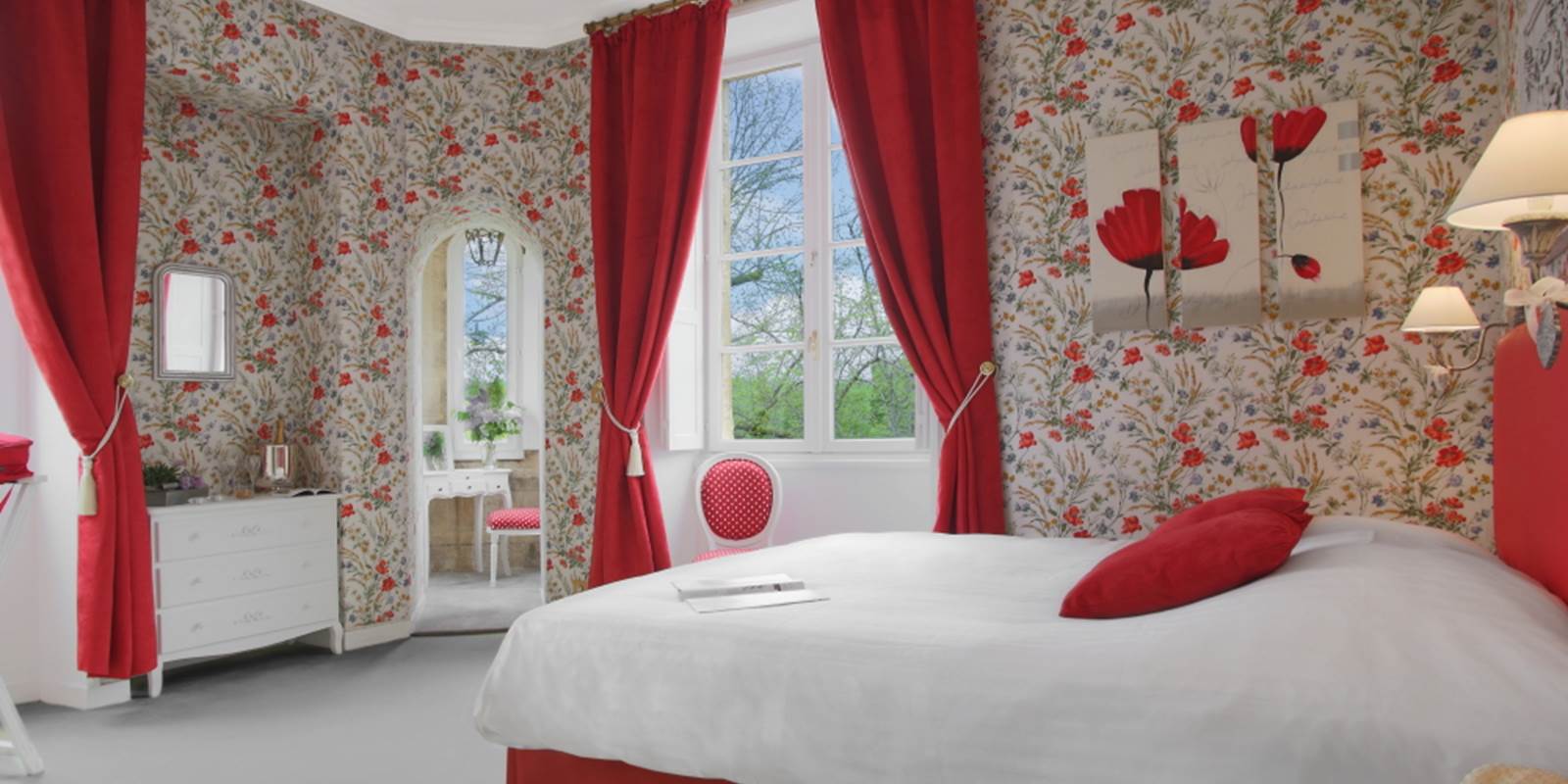 Chambres d'hôtes de charme Coquelicots vue de l'entrée