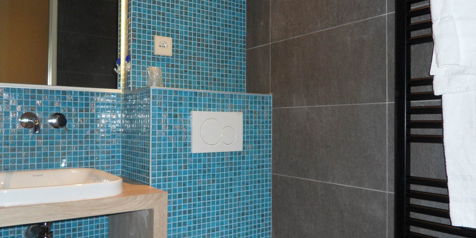 Salle de bain rénovée fin 2015 hôtel Jean Bart