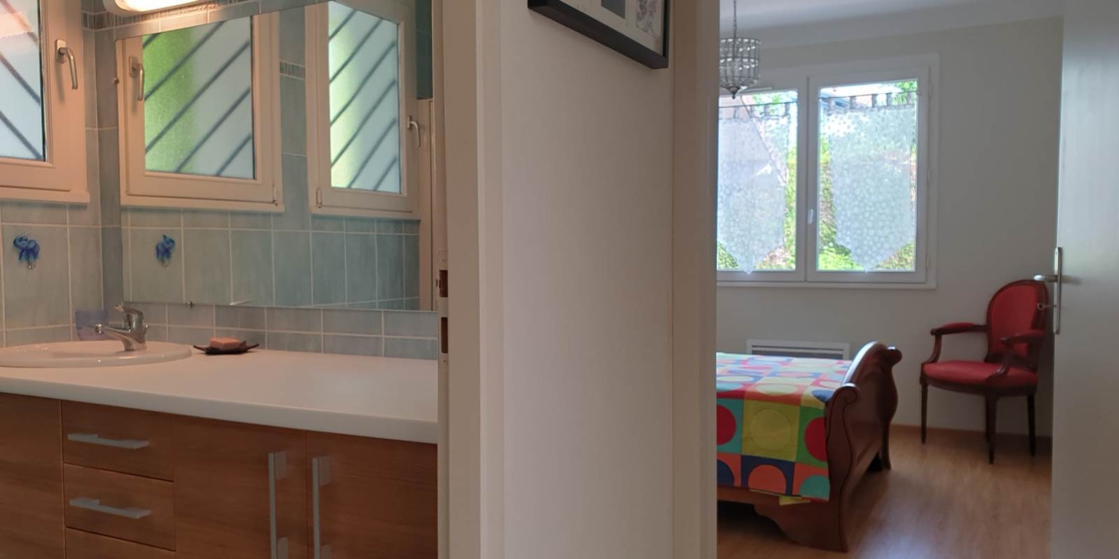 Chambre 1 et sa salle d'eau 2