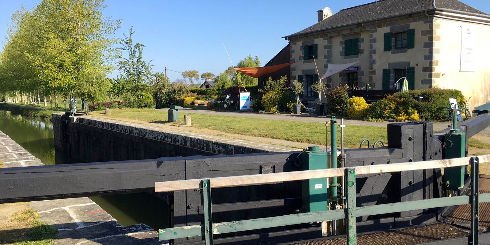 Maison éclusière "Ille Flottante" à Hédé-Bazouges