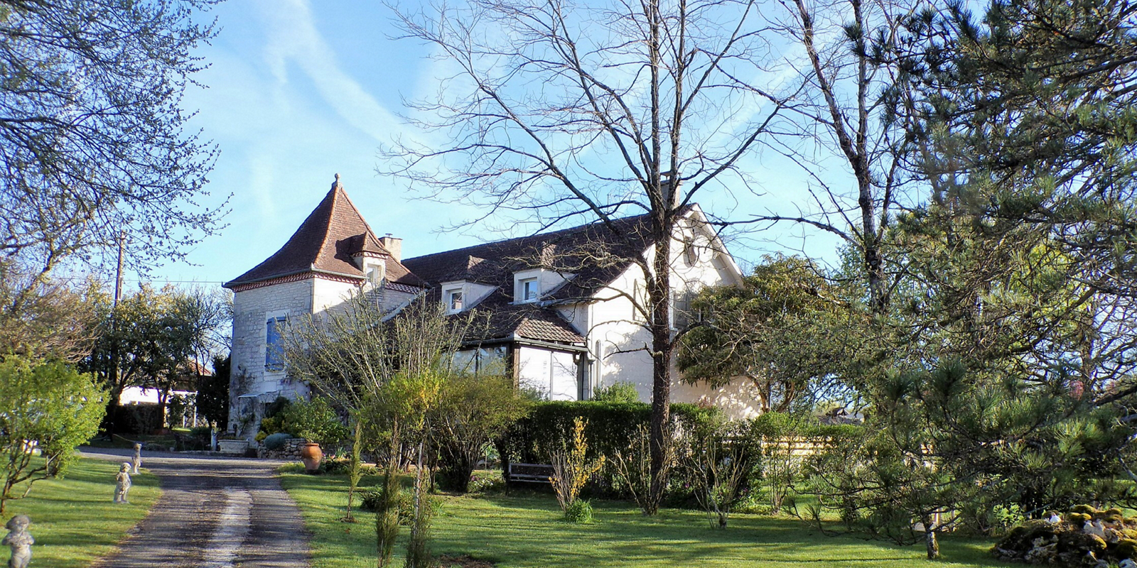 La Tour Des Quatre Chemins