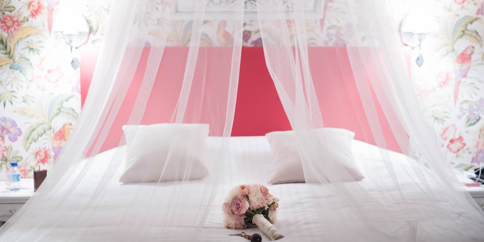 Mariage au Château de Puy Robert chambre Perroquets
