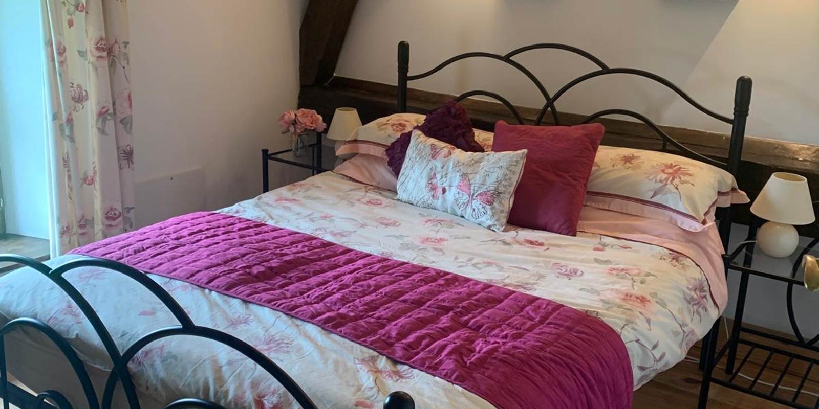 Double Bedroom in Poppies
