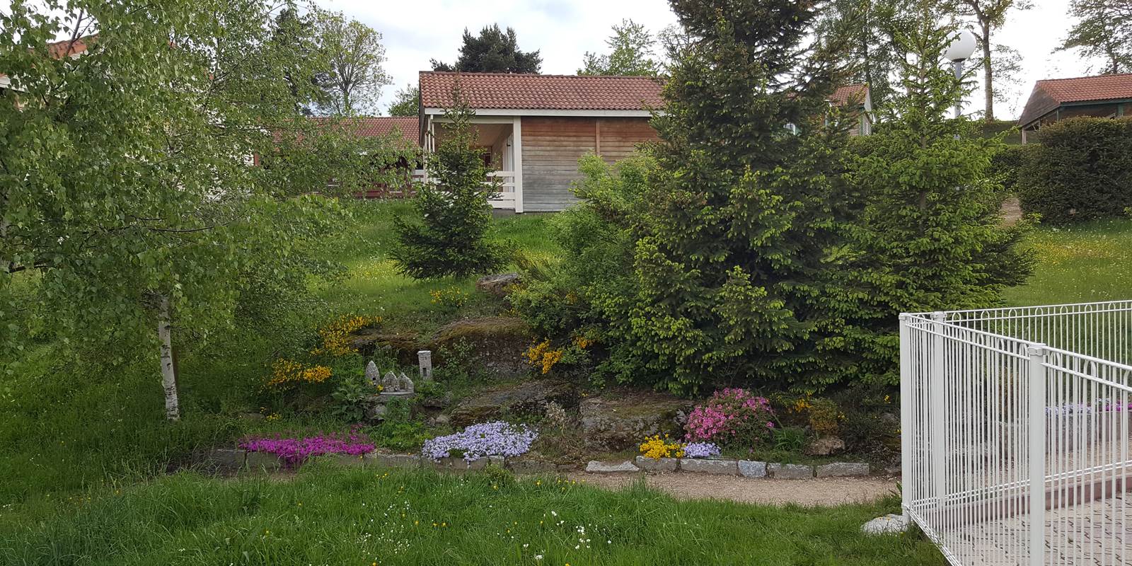 Les Chalets de la Margeride: Piscine 2