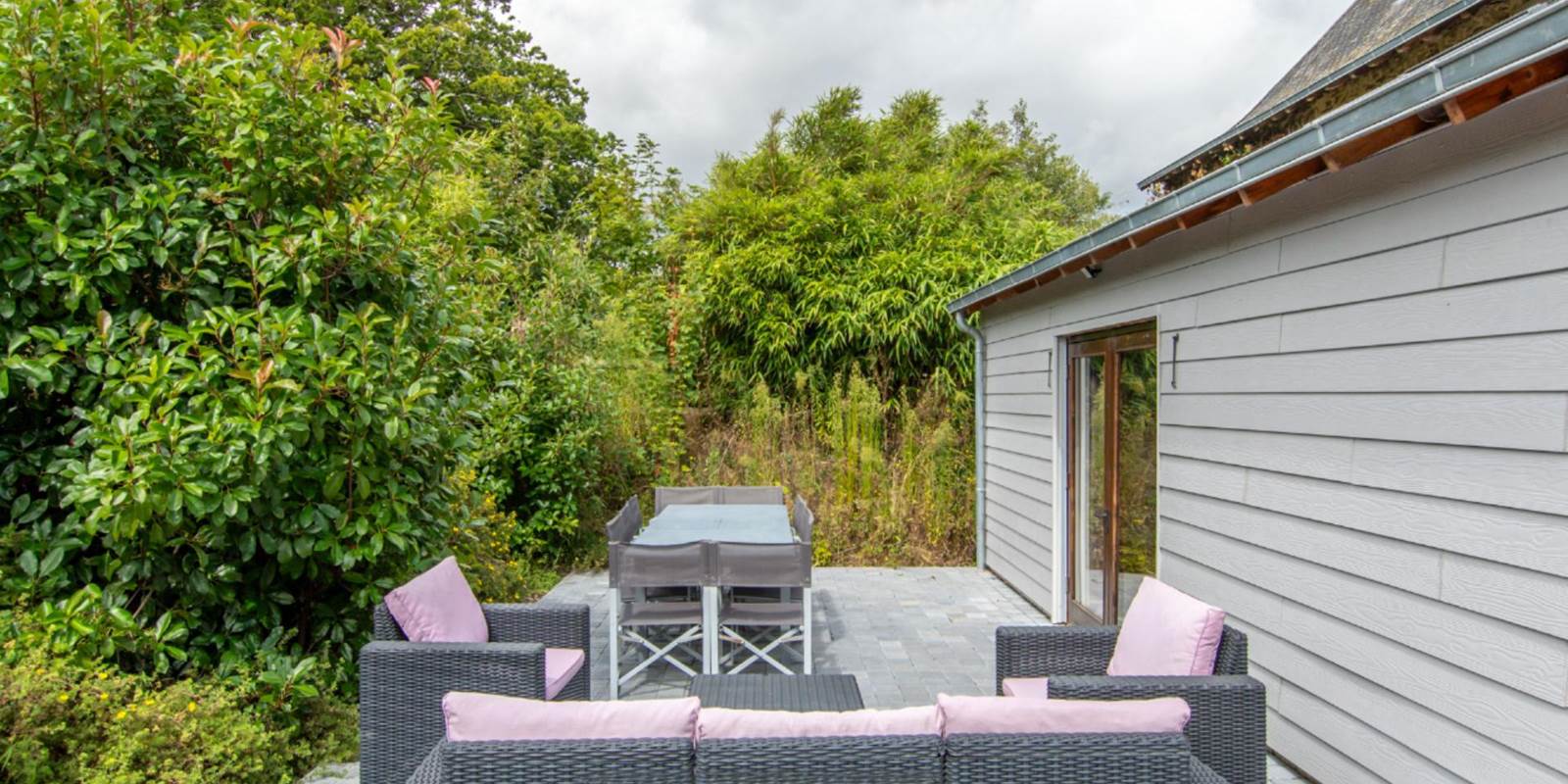 Bramley : espace repas jardin sans vis à vis