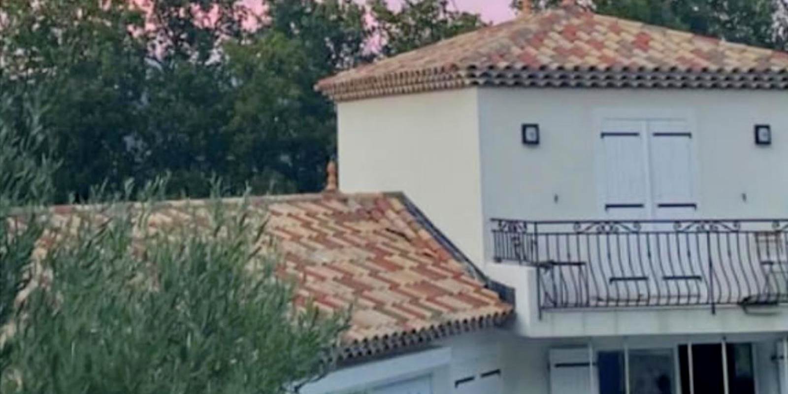 villa-maluan-chambre-terrasse-vue-nature-provence