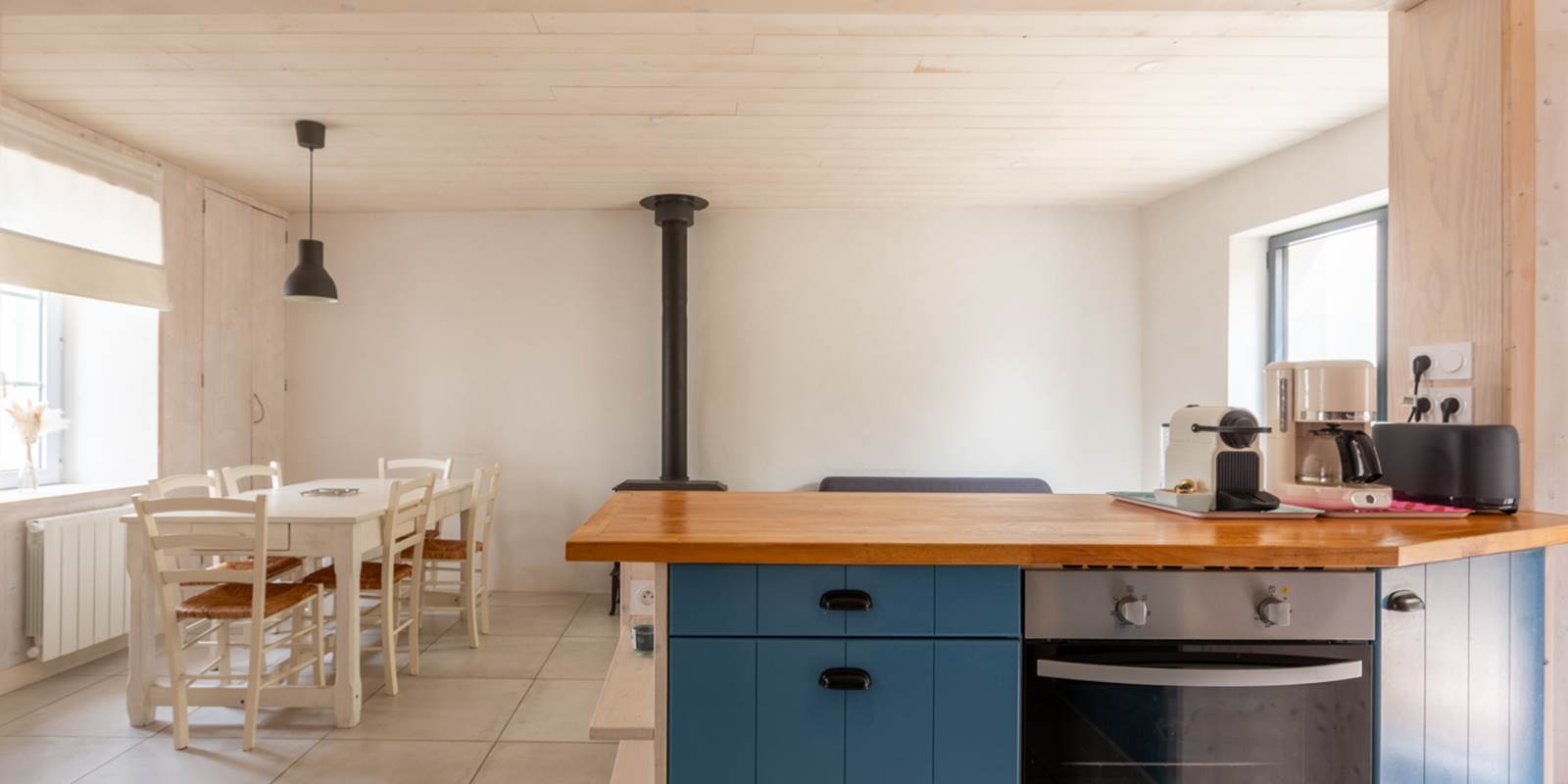 location-la-couarde-cuisine-ouverte