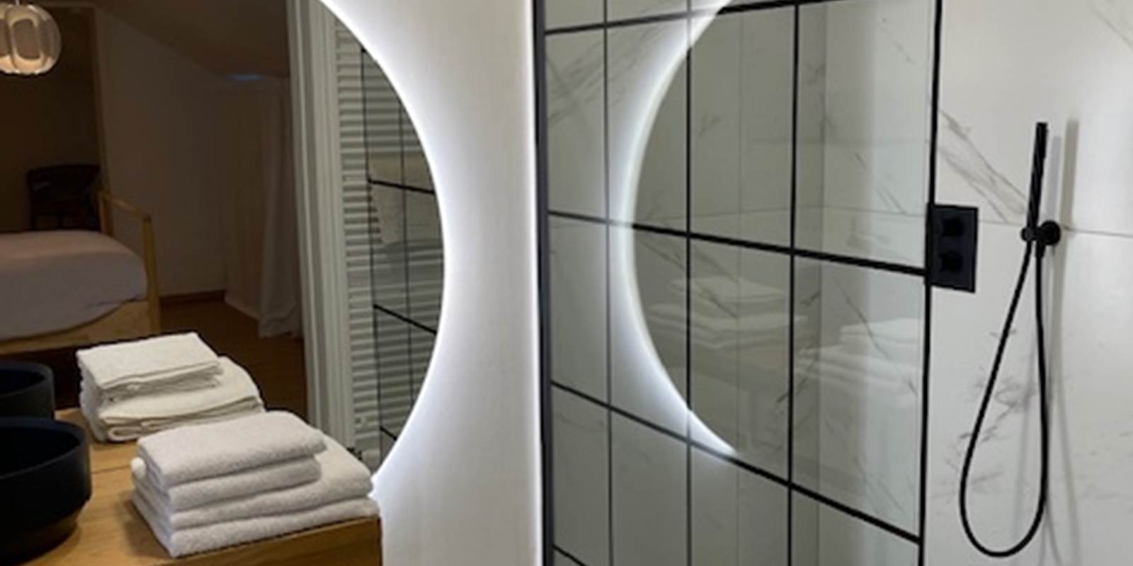 Douche avec draps de bain