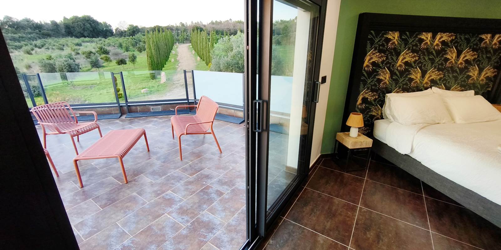 Master Suite "Jungle" haut de gamme avec terrasse privée