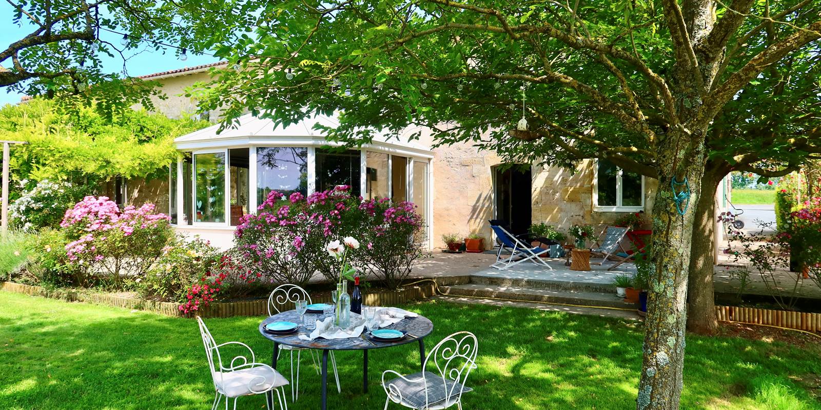 Terrasse de la cuisine de "La Maison Familiale"