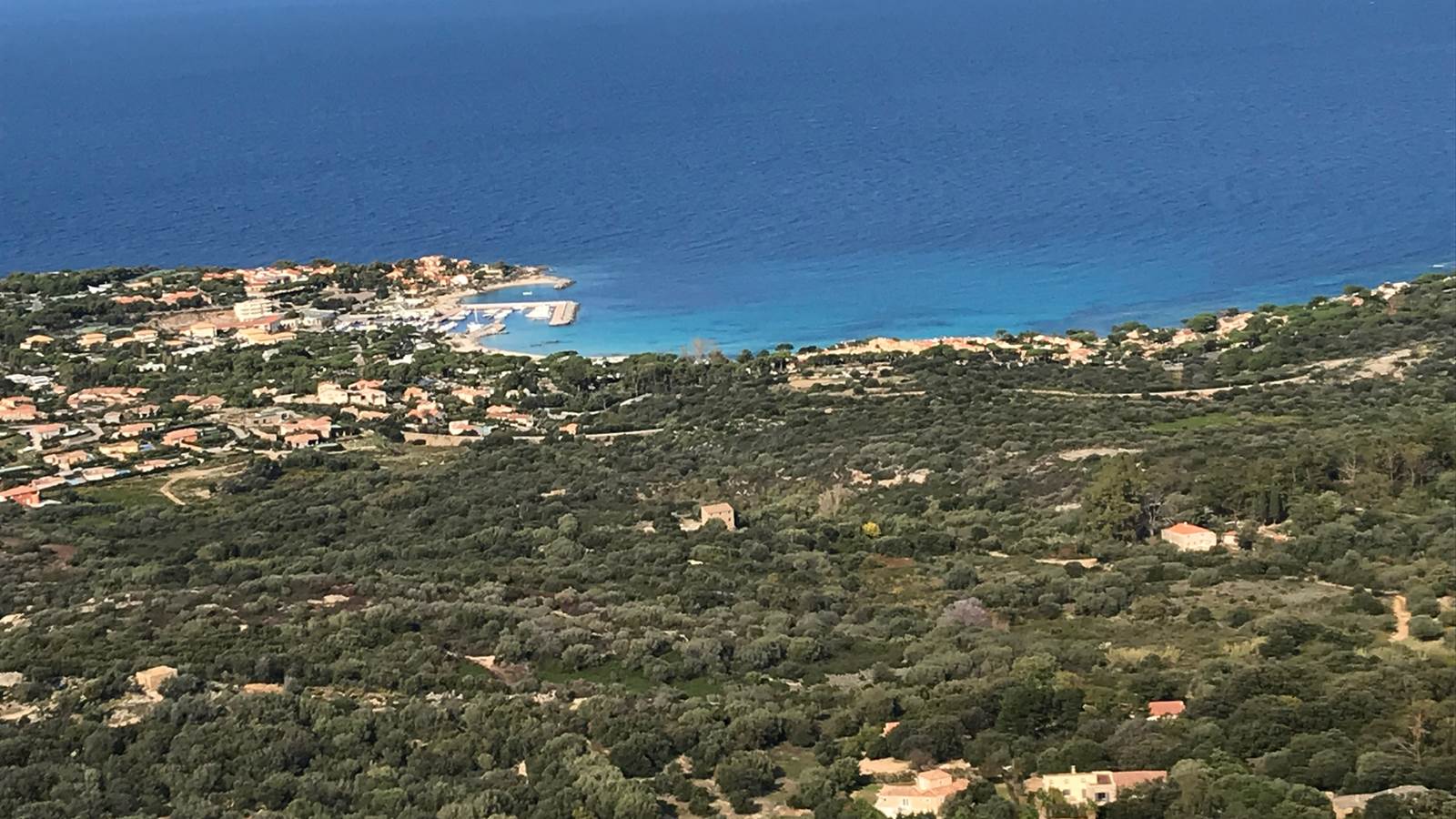 VUE DU DOMAINE CHIOSO ALLA CHIESA