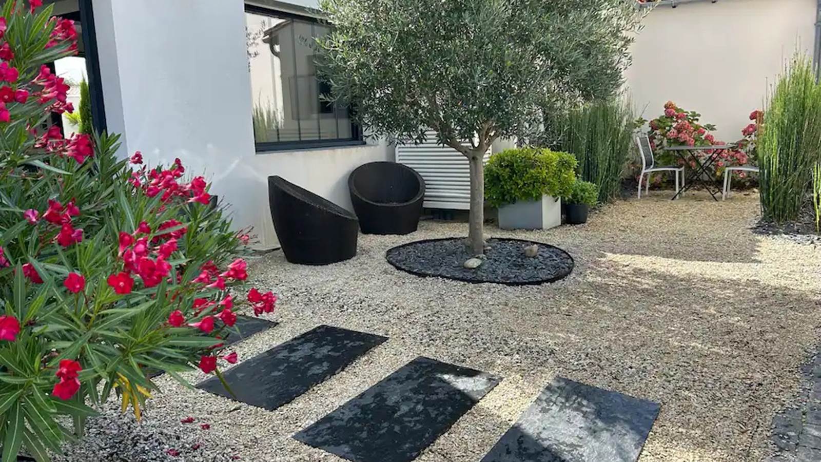 70d1f180-e09d-4a12-a43e-c3ab528b99a8