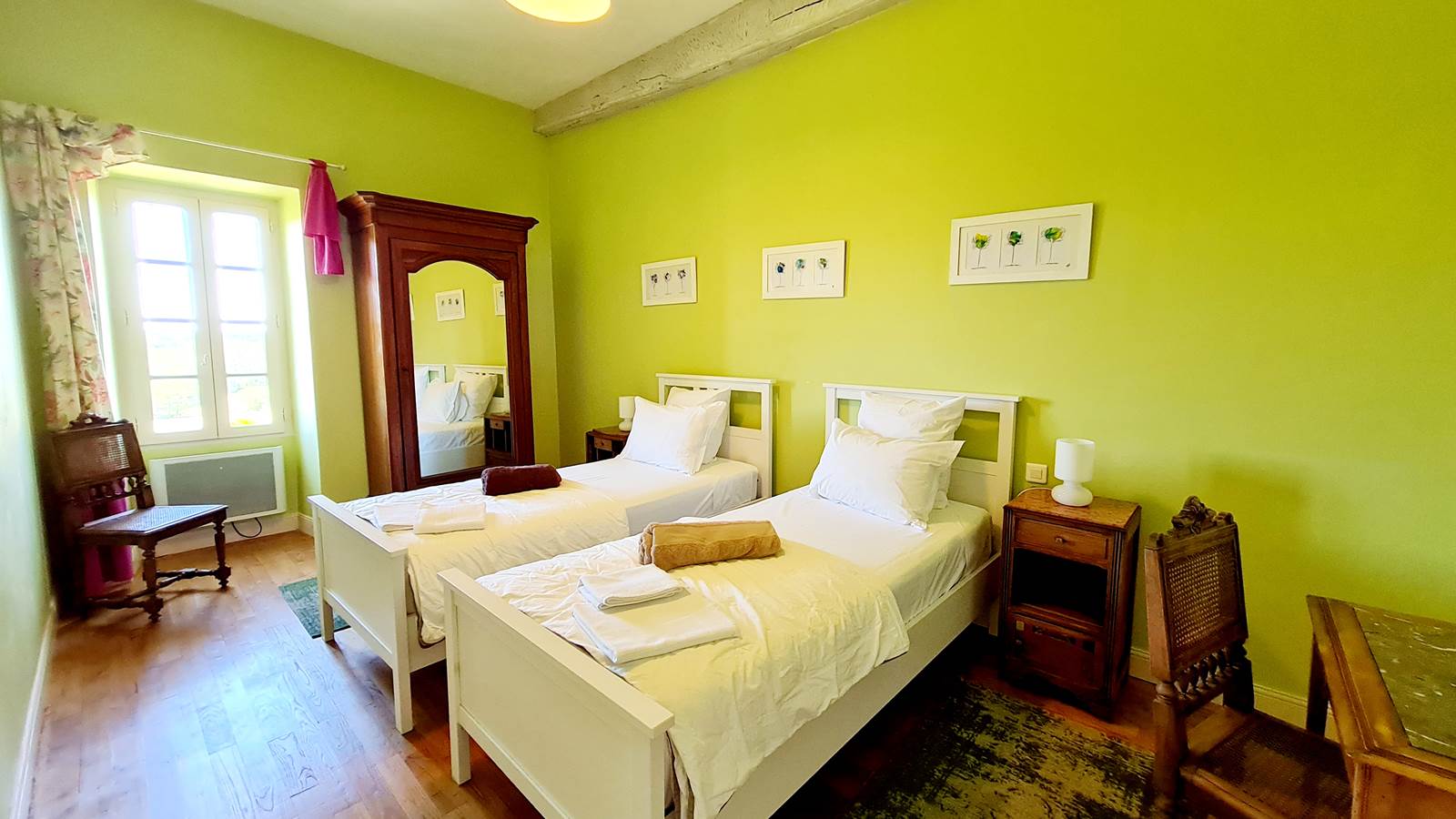 chambre anis avec 2 lits en 90