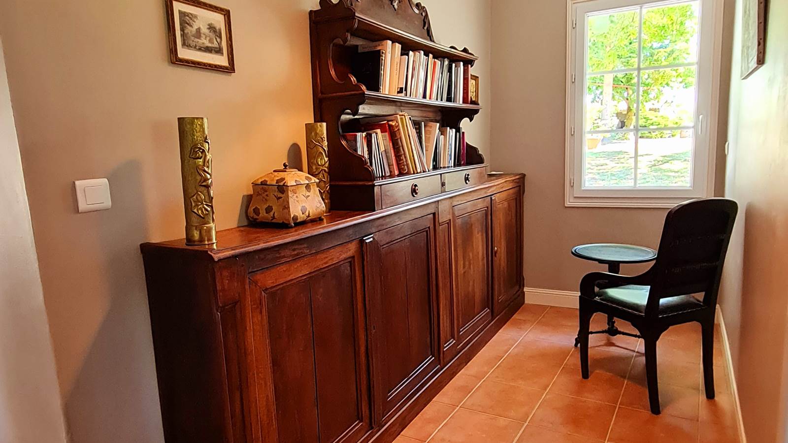 couloir menant à la chambre parme