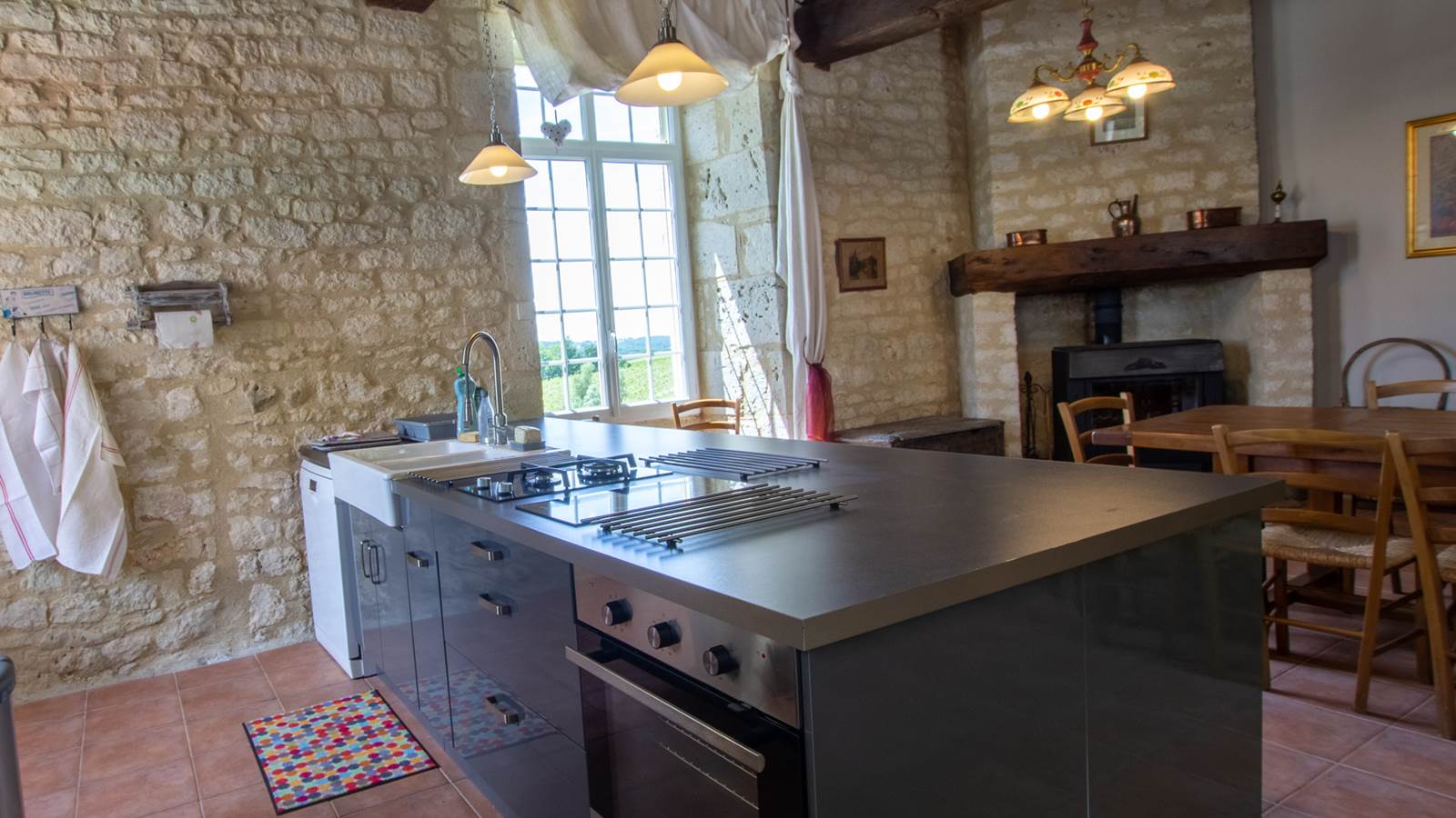 salle à vivre et cuisine