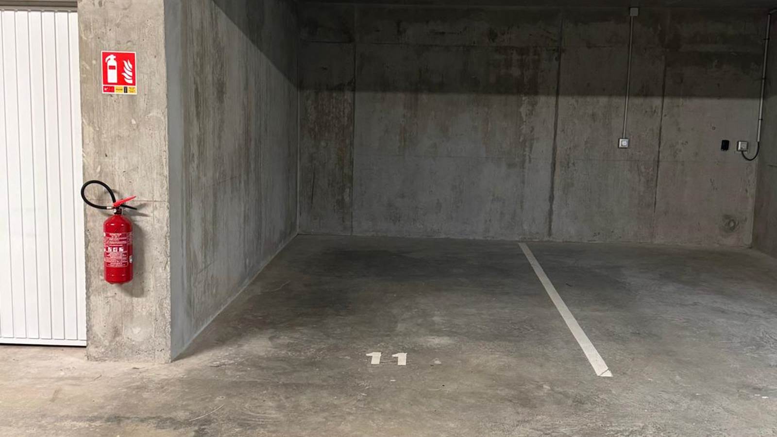 PARKING COUVERT SS