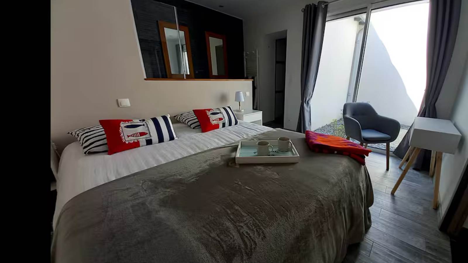 c84b9b86-5d7a-4fff-8318-fa0bed87d7ed