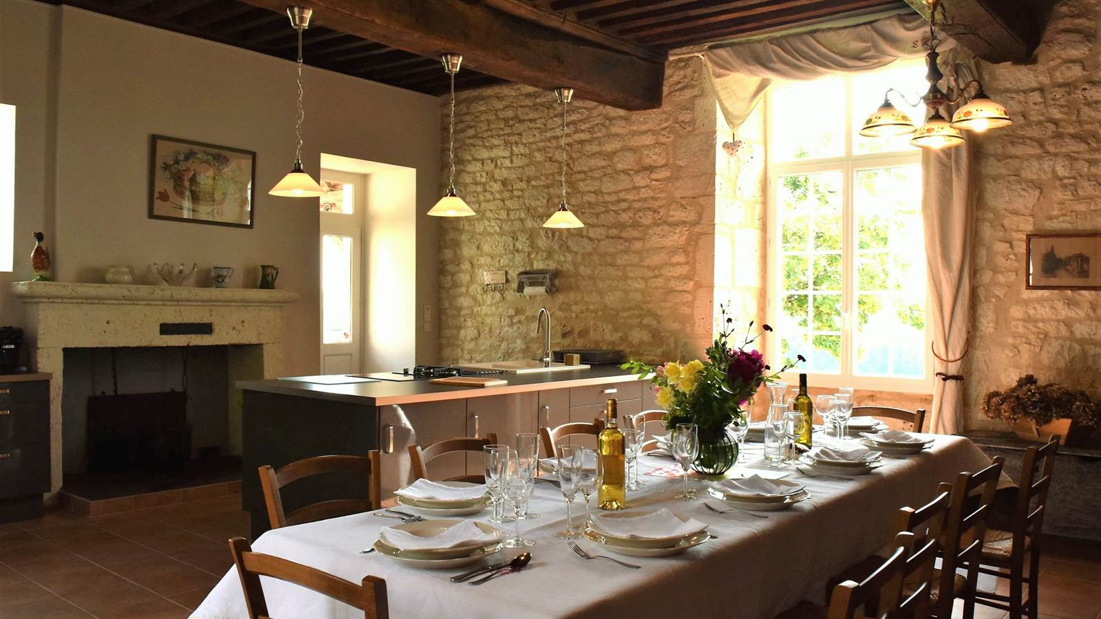 salle à vivre et cuisine