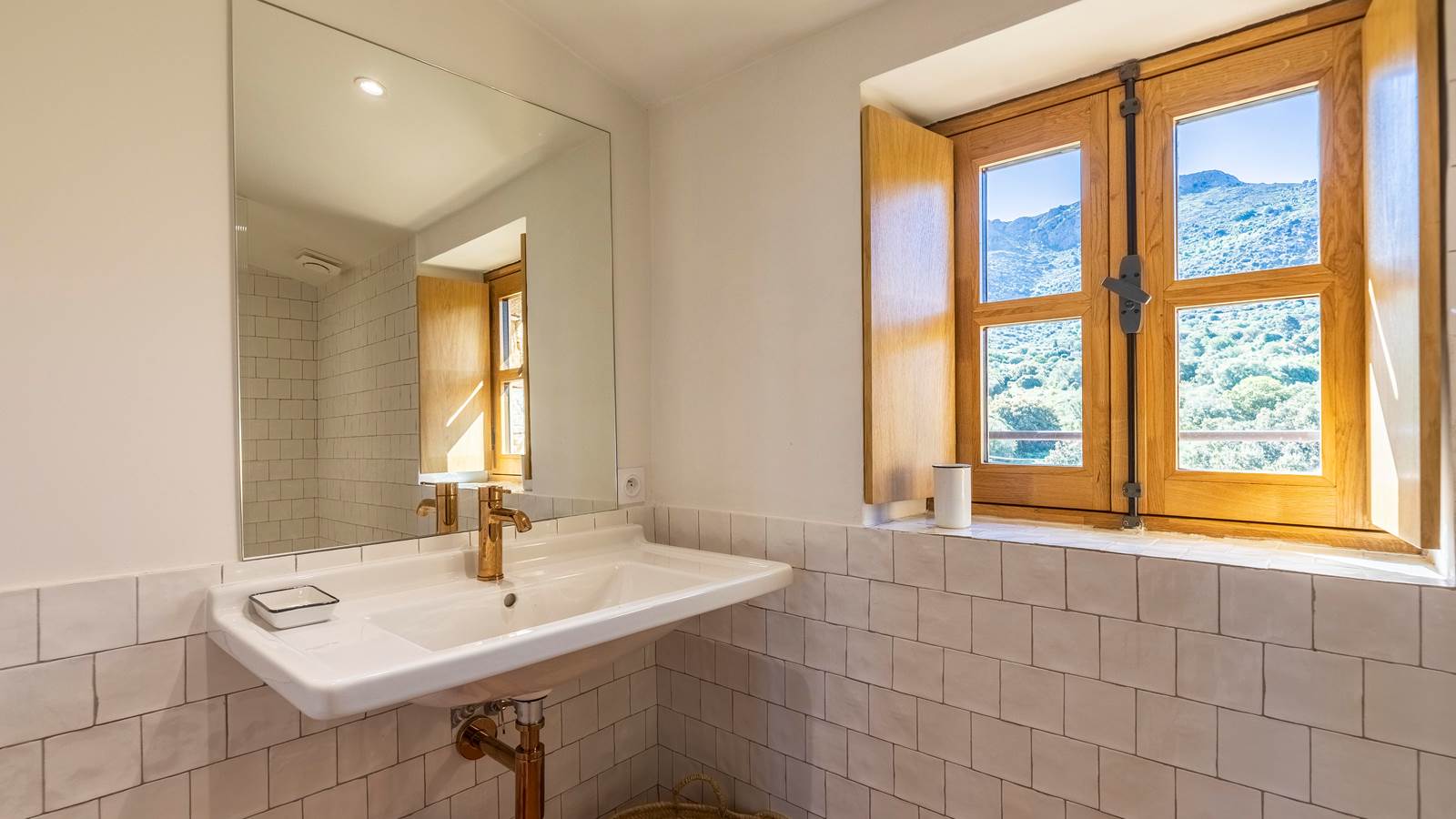 domaine chioso alla chiesa -salle de bain chambre 2