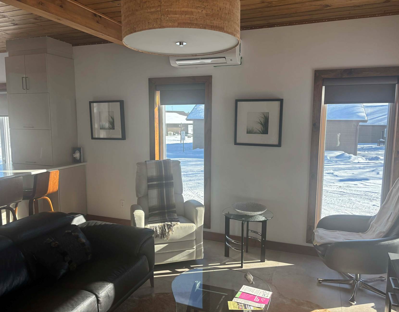 Chalet de deux chambres Le Caroline CITQ 312373 - Les Chalets Baie ...